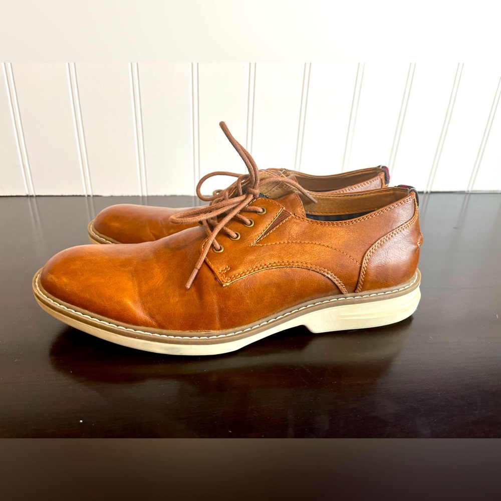 Ben Sherman men’s tan size 8 shoe